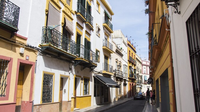 Travel Diary. Day 9. The Magnificent Royal Palace Real Alcázar de Sevilla and the Triana Quarter in Seville.