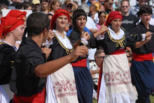 Syrtaki - Greek National Dance?