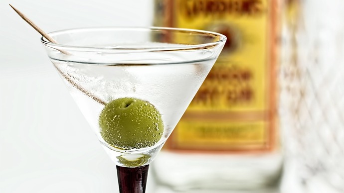 How to Prepare James Bond's Favourite Cocktail 