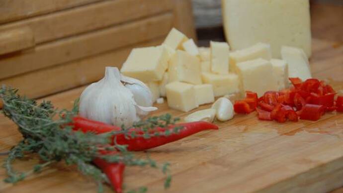 Spice-Marinated Cheese